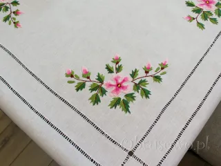 Obrus lniany haftowany ręcznie 140x260