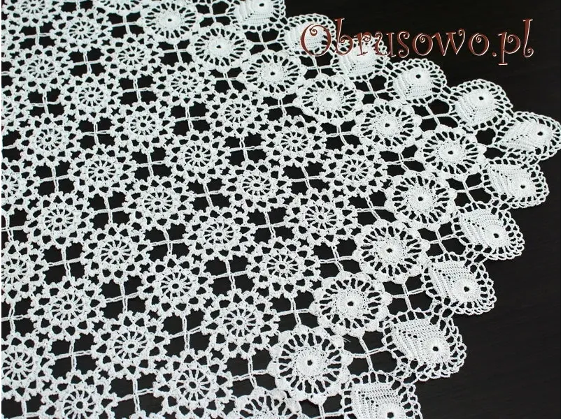 Koronka koniakowska 75x75 biała