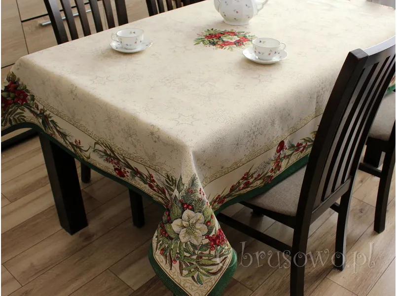 Obrus gobelinowy 140x180 "świąteczny bukiet"