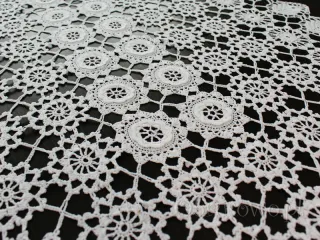 Duży bieżnik koniakowski 65x135 biały