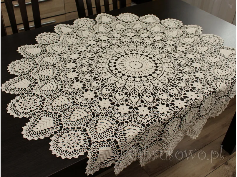 Serweta z Koniakowa Ø 100 cm beżowa