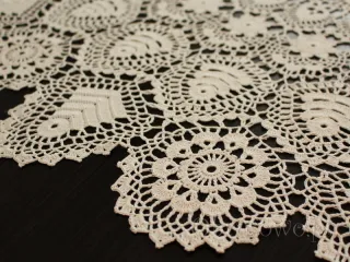 Serweta z Koniakowa Ø 100 cm beżowa