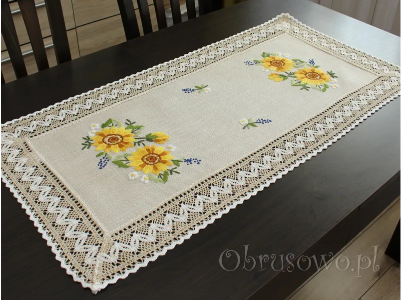Bieżnik z haftem ręcznym i koronką "Słoneczniki" 50x100