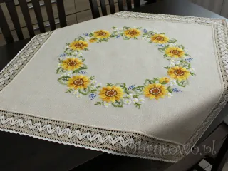 Serweta z haftem ręcznym i koronką "Słoneczniki" 100x100