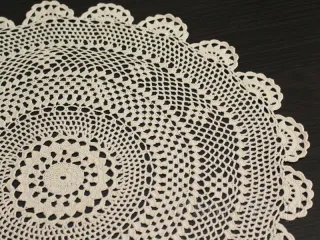 Serweta szydełkowa Ø 40 beżowa