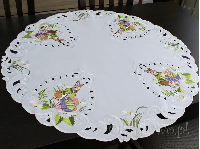 Okrągła serweta wielkanocna Ø 85 "zając w ogrodzie"