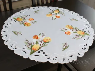 Okrągła serweta haftowana Ø 85 "wiosenny bukiet"