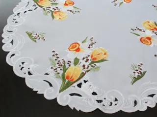 Okrągła serweta haftowana Ø 85 "wiosenny bukiet"