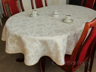 Owalny obrus wielkanocny 140x200 złote pisanki