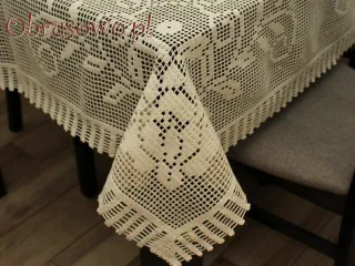 Obrus koronkowy 150x260 beż