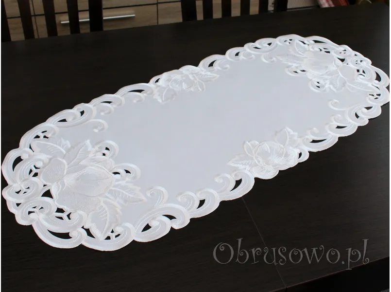 Bieżnik haftowany 40x110 "Izabel" biały