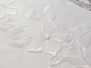 Bieżnik haftowany z gipiurą 60x120 biały
