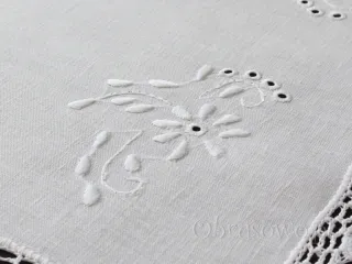Bieżnik haftowany ręcznie 45x90 z koronką