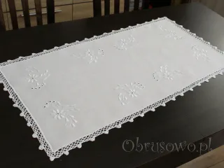 Bieżnik haftowany ręcznie 45x90 z koronką