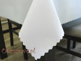 Owalny obrus plamoodporny 130x180 biały struktura lnu
