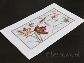 Serwetka haftowana 30x45 