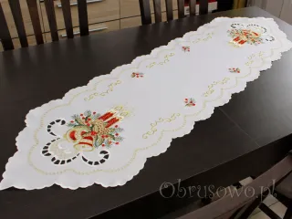 Bieżnik świąteczny haftowany 40x140 "świece na białym"