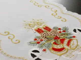 Bieżnik świąteczny haftowany 30x70 "Świece na białym"