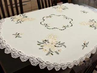 Okrągły obrus świąteczny Ø 130 „Złote świece”