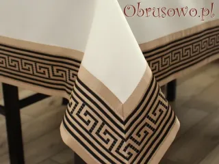 Obrus z kolekcji VERSACE 120x120