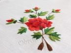 Obrus z ręcznym haftem "Czerwone róże" 145x185