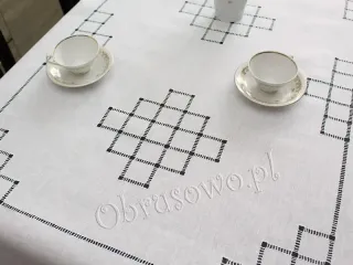 Obrus z mereżką 145x185 - rękodzieło