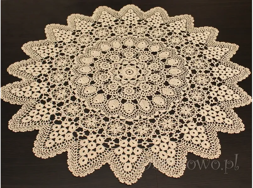 Koronka z Koniakowa Ø 80 beżowa
