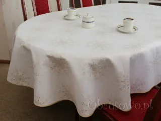 Owalny obrus świąteczny 130x180 złoty