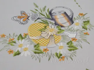 Wielkanocny bieżnik 40x85 "Jajko w kratę" biały