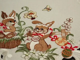 Serwetki wielkanocne Ø 40 "zajączki" ekri